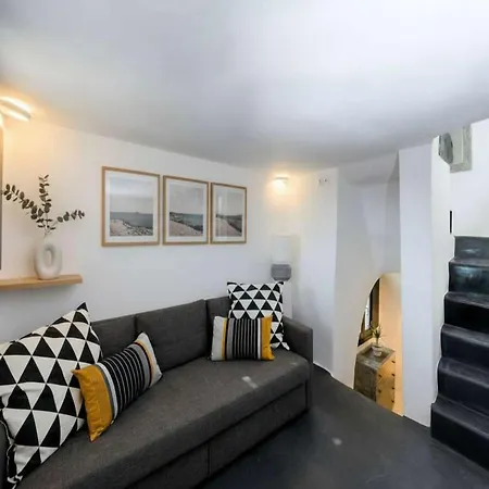 Dionysos Wine Stay, Mountain Views Апартаменты Emporio (Santorini)
