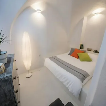 Dionysos Wine Stay, Mountain Views Emporio (Santorini)
